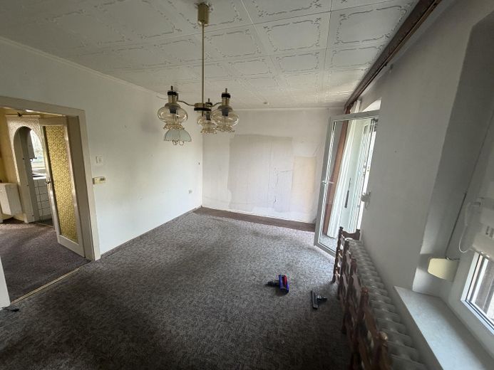 Reihenendhaus, unterkellert mit Nebengelass und Garten – EG Wohnzimmer