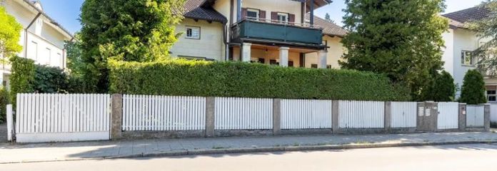 Charmantes freistehendes renovierungsbedürftiges Einfamilienhaus/Kapitalanlage von Privat