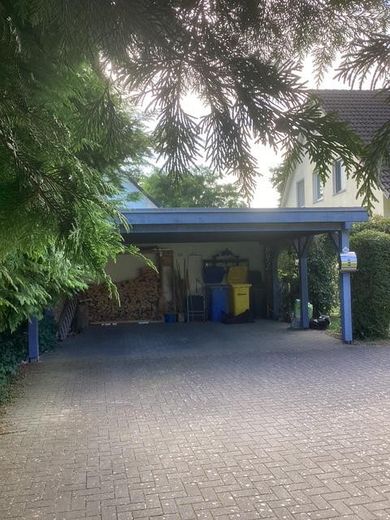 Modernes Ostseehaus in Toplage zwischen Kühlungsborn und Heiligendamm – Carport
