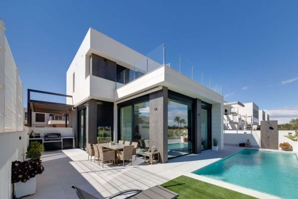 Wunderschöne Villa am Golfplatz Lo Romero