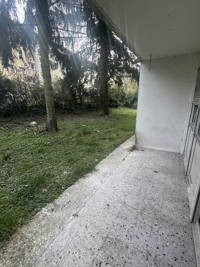Wunderschöne, kernsanierte 1-Zimmer-Wohnung mit Terrasse und Blick ins Grüne – Foto 1