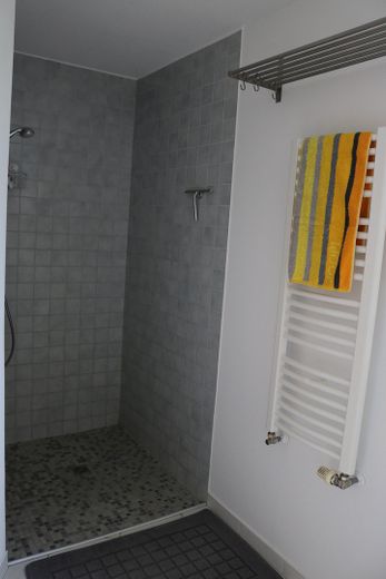 Begehbare Dusche OG