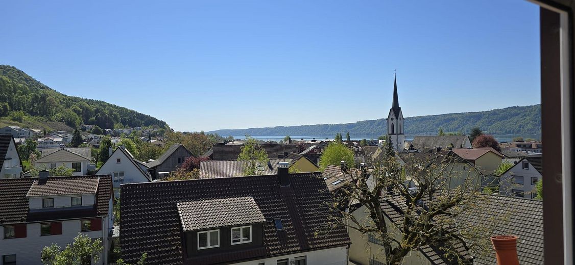 Appartamento di 2 locali all’ultimo piano a Ludwigshafen sul Lago di Costanza – Blick von der Galerie