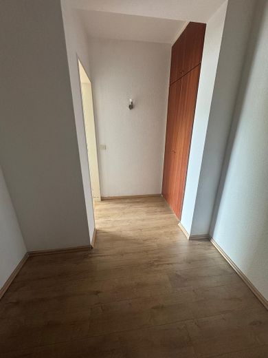 Helles Single-Appartement mit Balkon – Foto 3