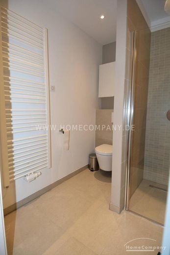 Hochwertige Neubauwohnung in Berlin Moabit, möbliert – 4a64f3760e4be11ae4fb150dd77965696a6f531f.jpg