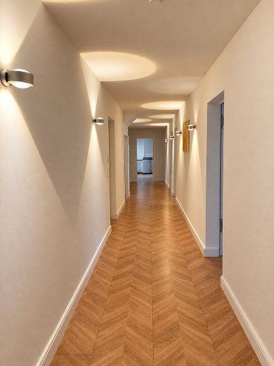 3 helle, ruhige Büros (je ca. 21 m²) in Bürogemeinschaft zentraumsnah – Flur