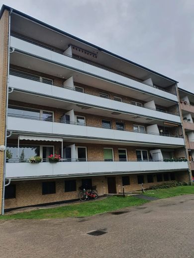 Helle 3-Zimmer-Wohnung mit Balkon in ruhiger und zentraler Lage von Buxtehude – Rückansicht