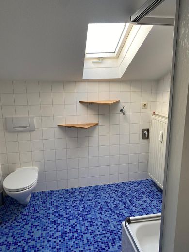 Lichtdurchflutete 3 Zimmer Dachgeschosswohnung – Foto 12
