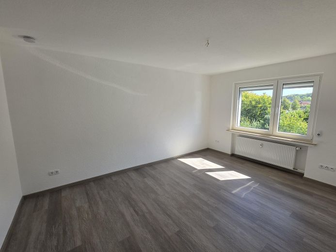 2 Zi.-Wohnung • Hell, modern & komfortabel • Ankommen und wohlfühlen – Großzügiger Wohnraum