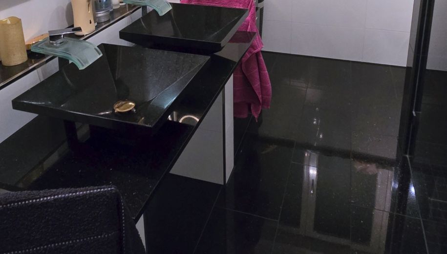 1,20gemauerter Tisch