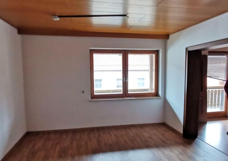 Casa plurifamiliare con più unità abitative, garage, giardino, balcone – Foto 4
