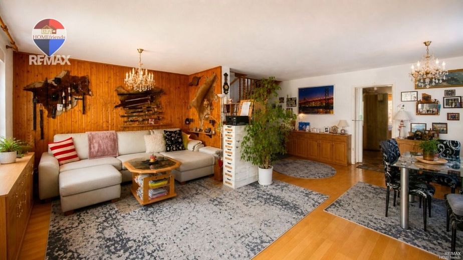 Doppelhaushälfte nahe Müggelsee | Niedrigenergiehaus mit Wintergarten &amp; Kamin in ruhiger Lage von Berlin-Köpenick – Wohnen