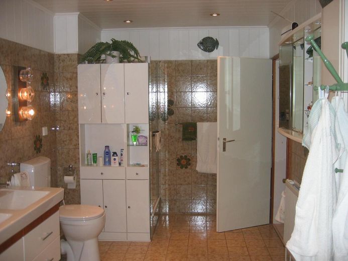 Reihenmittelhaus Barsbüttel-Willinghusen – Badezimmer
