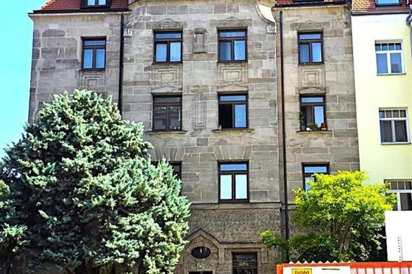 WEG geeignet! Neu renovierte 3-Zi.-Altbauwohnung, Erstbezug, EBK, 1.OG, ruhige Lage, Innenstadtnähe