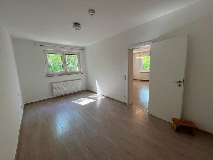 Bad Homburg'da komisyonsuz, ankastre mutfak ve balkon dahil aydınlık 3 odalı daire – sahibinden – Schlafzimmer