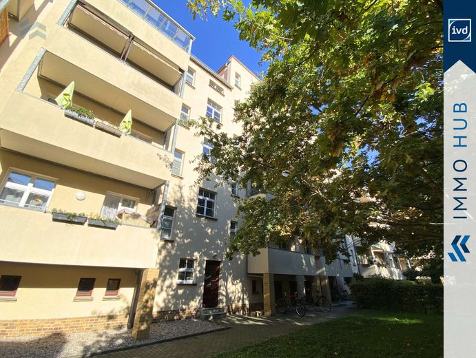 ++ 4,6% Rendite! Vermietete 1-Raum-Wohnung in beliebter Lage ++ – 5481948-Bvy8YUFRUeMno9HypZSNP96R-Aussenansicht_20_28Hof_29.jpg