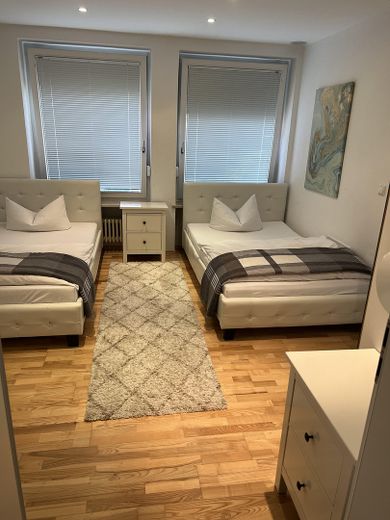 2. Schlafzimmer