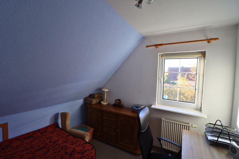 Familienfreundliches Einfamilienhaus in Oberuckersee mit Garten und guter Anbindung – Gästezimmer OG