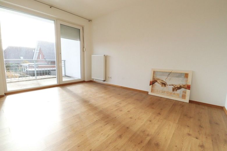 Mörse + + viel Platz + + 5 Zimmer + +  2x Balkon + + Carport + + Keller – Zimmer 2