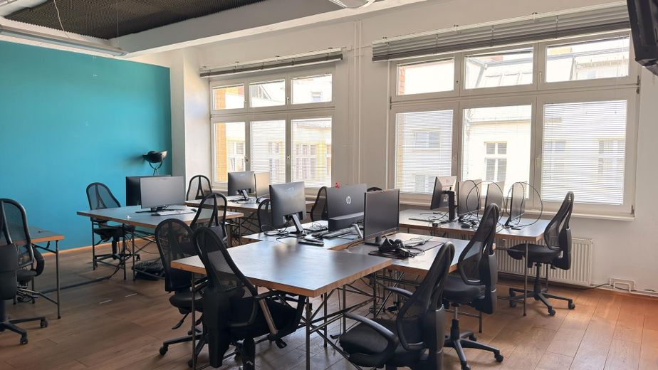 Großzügige Loft-Bürofläche in Kreuzberger Top-Lage Nähe Paul-Lincke-Ufer – Office