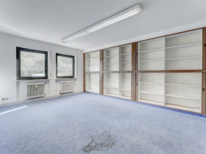 Locaux de bureau ou de cabinet avec 3 places de stationnement et loggia – Colombistraße 11-13, Freiburg – Photo 2