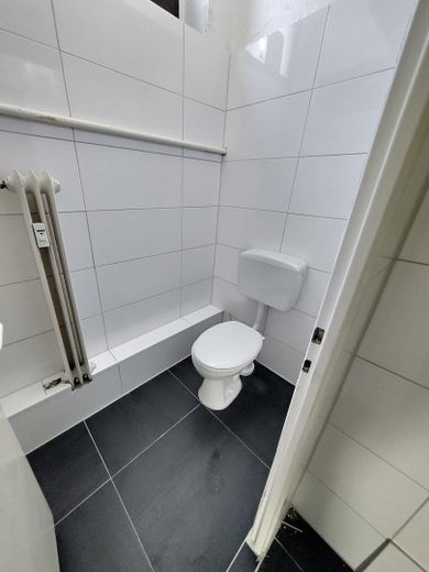 330 m² vielseitige Gewerbefläche – ehem. Kita – 3 Min zum Bahnhof -16–18 Min. nach Düsseldorf – Foto 10