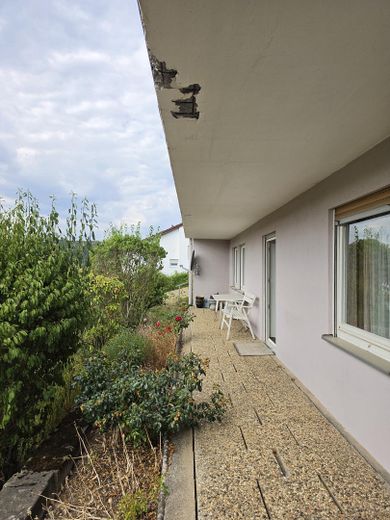Provisionsfrei: Großzügiges Einfamilienhaus in ruhiger Aussichtslage mit teilbarem Großgrundstück – Terrassenansicht und Aussicht