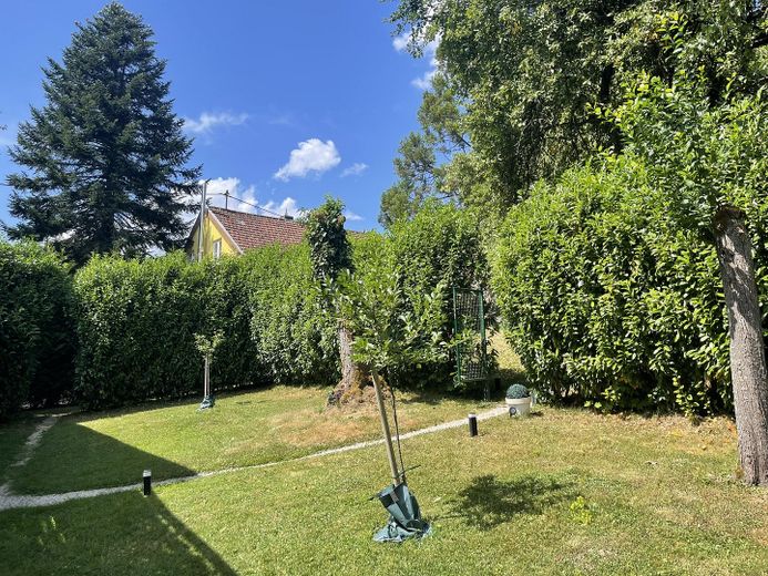 Haus in Alleinlage mit großem Grundstück und 2 Wohnungen – फोटो 5