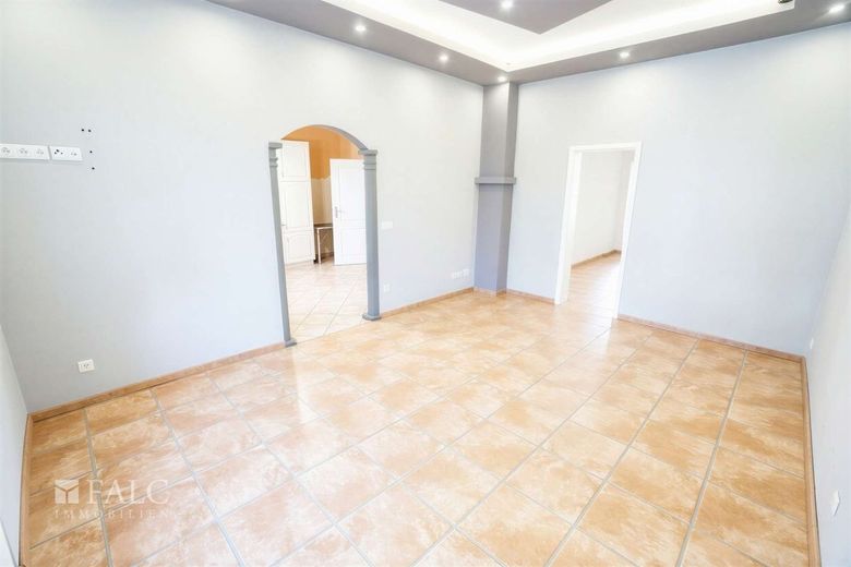 3- Familienhaus in der Stadtmitte von Neunkirchen zu verkaufen! – Wohnzimmer EG