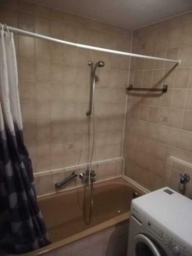 MANNHEIM: Gepflegte1,5-Zimmer-Eigentumswohnung im 4. OG mit Aufzug und Stellplatz – 6-Badezimmer
