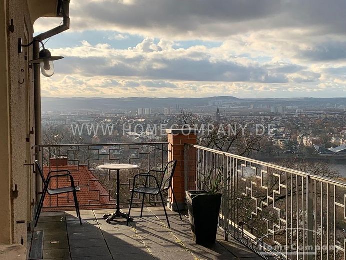 20426K1R HomeCompany Dresden Möbliert/Furnished 1,5 Zimmer Apartment mit Dachterrasse in Dresden-Loschwitz max. 2 Personen – 1da2c03a8699a69bd4cd5381de703e6789b61be6.jpg