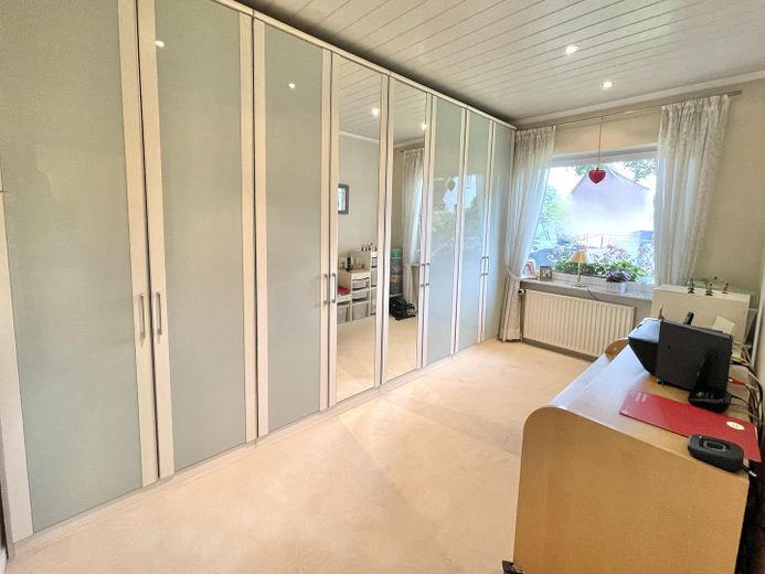 Viel Raum für Ihr Leben – kleines (Schlaf)Zimmer o. Büro