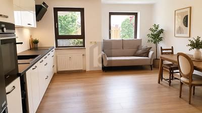 SCHÖNES ZUHAUSE MIT SONNENTERRASSE  &  GARTEN – 1781256030_c1500d.jpg