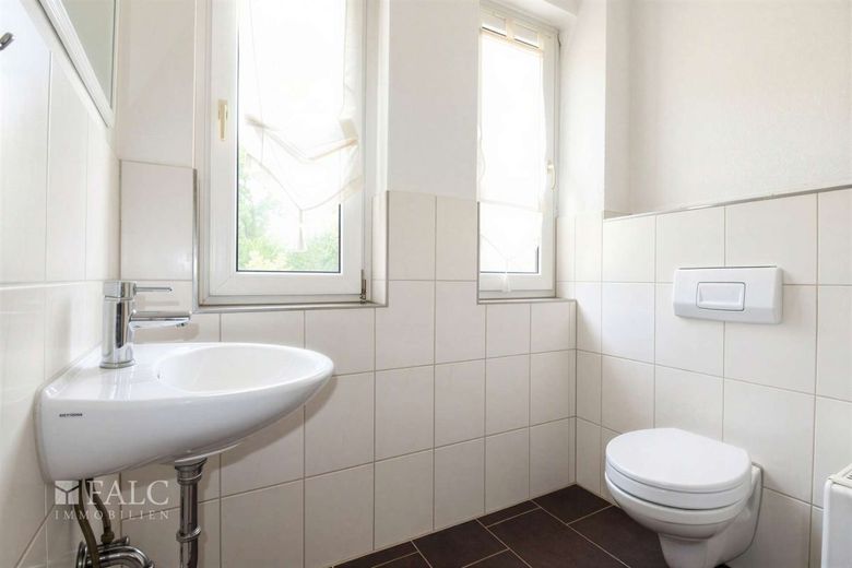 +++ EINZIEHEN UND WOHLFÜHLEN +++ – Gäste WC
