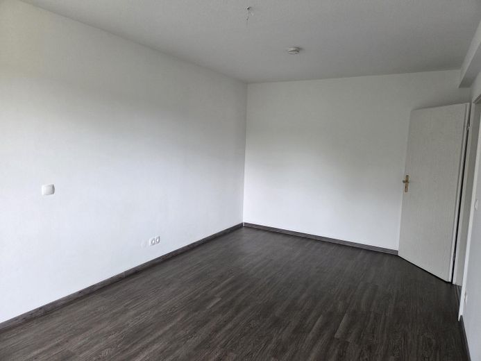 Helle 3 – Zimmer - Whg. m. EBK & TG-Stellpl.; BITTE TEXT LESEN ! – Schlafzimmer 2
