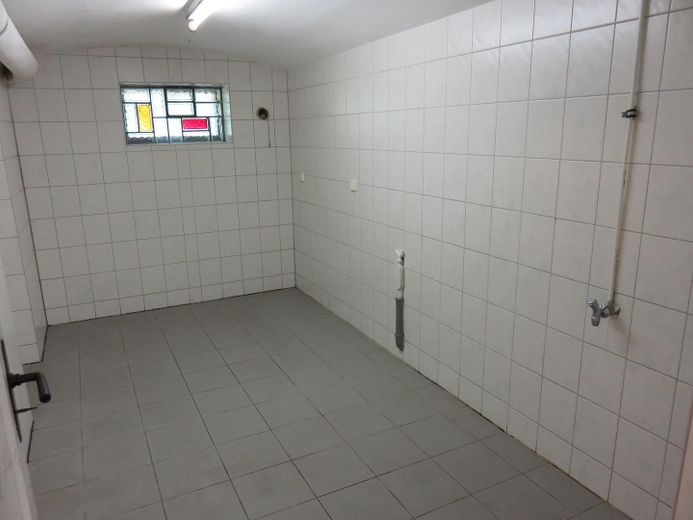 Sonnenterrasse und Saunalandschaft nahe Spandauer Forst – Waschküche