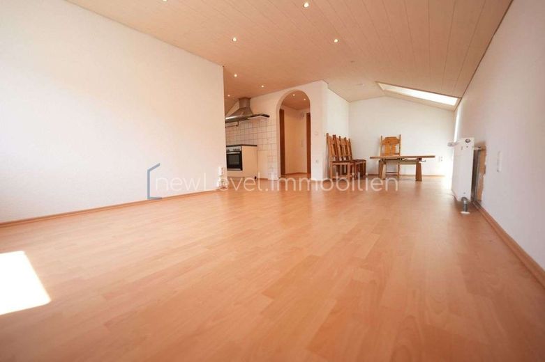 Familienparadies in ruhiger Lage mit Wintergarten, Sauna und großem Garten – DG Wohnzimmer