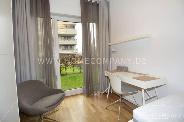 Moderne Wohnung mit Blick auf den Gleisdreieck-Park, möbliert – 9390646c4649c5080143d023aa3e08c17c95875b.jpg