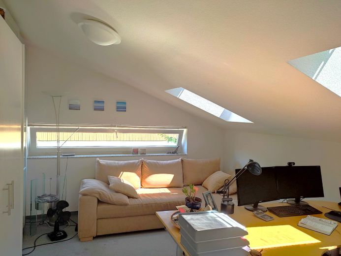 Repräsentatives Traumhaus im grünen Zehlendorf – Geräumiges OG-Zimmer 2