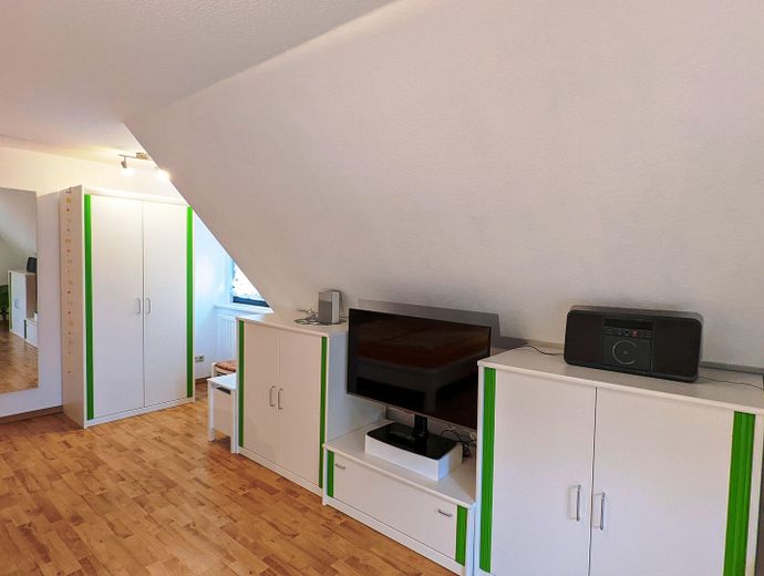 Einfamilienhaus mit 2 Extra-Wohneinheiten – Wohnbereich Einheit OG