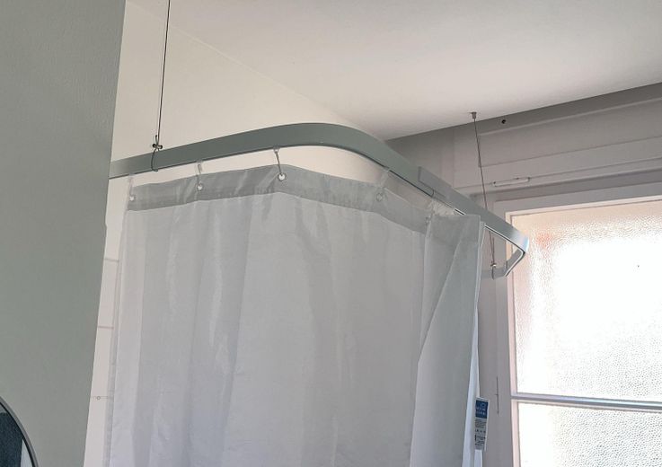 Duschvorhang/Badewanne