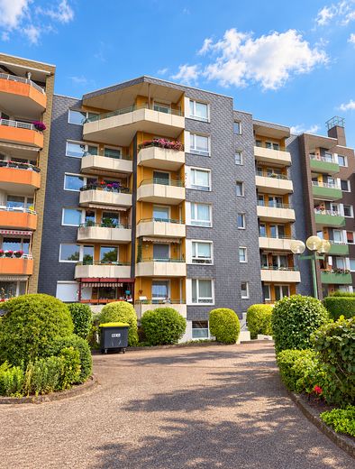 6,5 % Bruttorendite: Vermietete 2-Zimmer-Wohnung mit neuem Bad in Bremerhaven – provisionsfrei – Aussenansicht