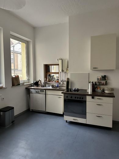 Loft ähnliche 5-Zi Wohnung perfekt für WG geeignet – Küche