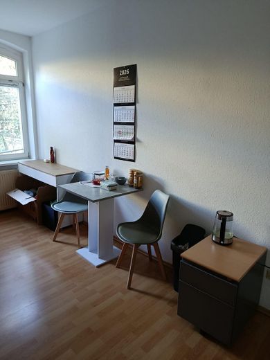 Світле офісне приміщення в Берліні-Адлерсгофі | прибл. 60 м² | 2 офісні кімнати | Реміза | без меблів – Zimmer 1