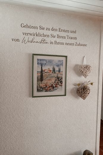 Raum für Familie – Charmantes Einfamilienhaus mit Terrasse und Vollkeller – Eingangsbereich EG