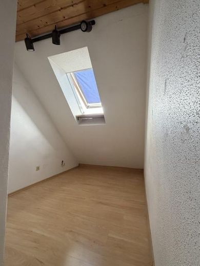 Modernes Familien-Reihenhaus in ruhiger Lage von Regensburg-Burgweinting – 7b_Büro2
