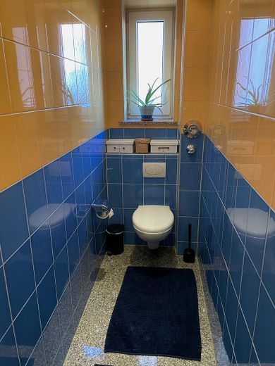 2,5 Zimmer hell, charmant, zentral mit  West-Südbalkon in München Laim – Toilette