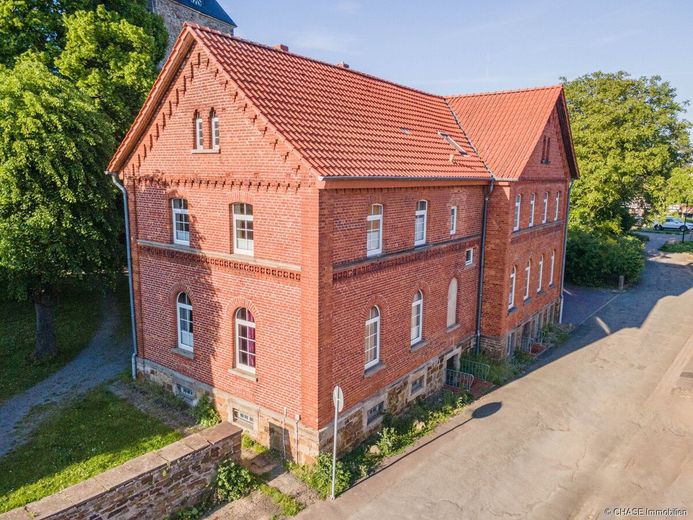 Teilsaniertes Einfamilienhaus mit Garten - Einzigartiges Wohnen an der Kirche, Groß Berkel! – Außenansicht Haus