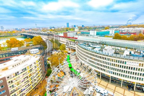 ÁTICO: Oficinas representativas en la última planta con excelentes vistas