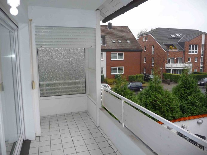Uso proprio/investimento: edificio plurifamiliare completamente ristrutturato a regola d’arte, con 3 unità abitative di pregio su 4 piani – Balkon 1. OG